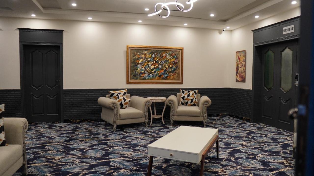 La Maison Islamabad Hotel Екстериор снимка
