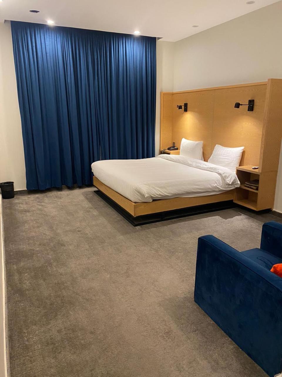La Maison Islamabad Hotel Екстериор снимка