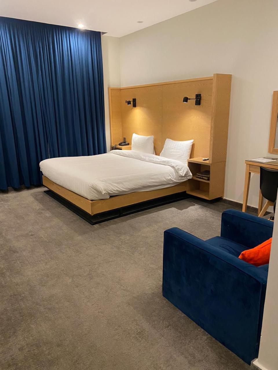 La Maison Islamabad Hotel Екстериор снимка