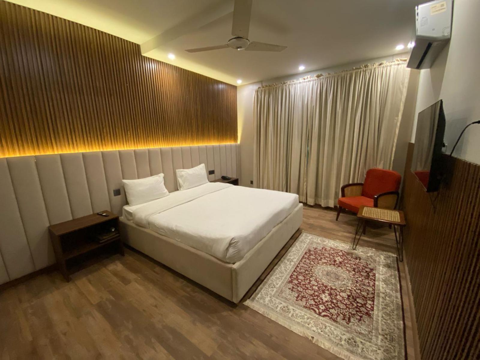 La Maison Islamabad Hotel Екстериор снимка